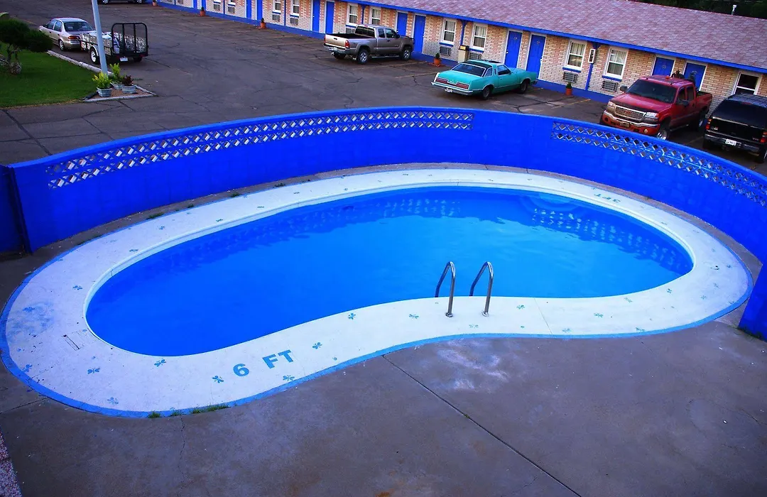 Blue Spruce Motel-1
